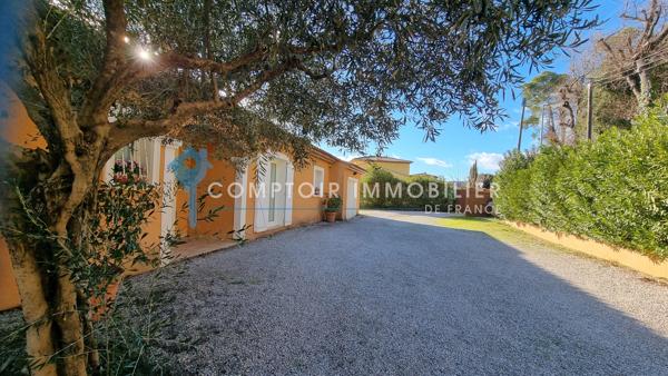 Villa
                                                                                                                                                                                                                                                                                                                        5 pièce(s)                                                                                                                                                                                                          4 chambre(s)                                                                                                                                                                                                          155  m²