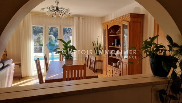 Villa
                                                                                                                                                                                                                                                                                                                        5 pièce(s)                                                                                                                                                                                                          4 chambre(s)                                                                                                                                                                                                          155  m²