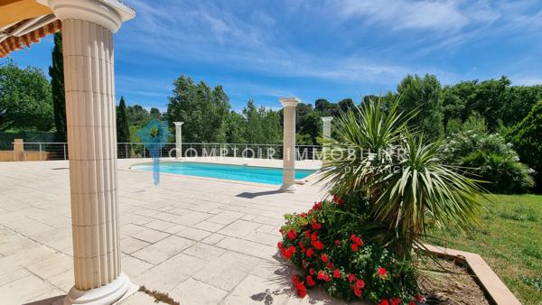 Villa
                                                                                                                                                                                                                                                                                                                        5 pièce(s)                                                                                                                                                                                                          4 chambre(s)                                                                                                                                                                                                          155  m²