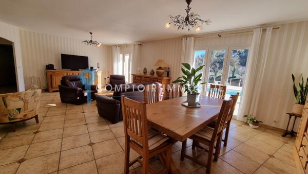 Villa
                                                                                                                                                                                                                                                                                                                        5 pièce(s)                                                                                                                                                                                                          4 chambre(s)                                                                                                                                                                                                          155  m²