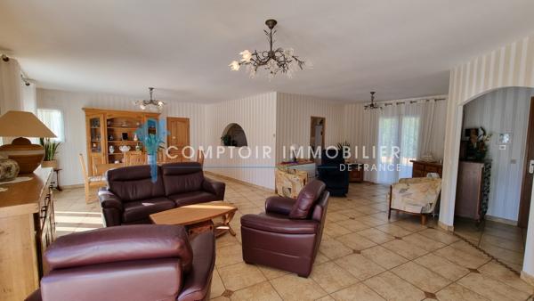 Villa
                                                                                                                                                                                                                                                                                                                        5 pièce(s)                                                                                                                                                                                                          4 chambre(s)                                                                                                                                                                                                          155  m²