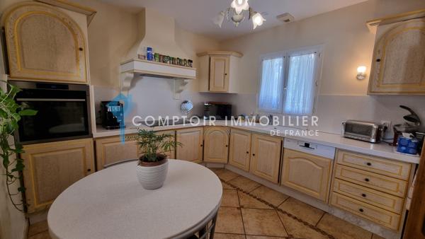 Villa
                                                                                                                                                                                                                                                                                                                        5 pièce(s)                                                                                                                                                                                                          4 chambre(s)                                                                                                                                                                                                          155  m²