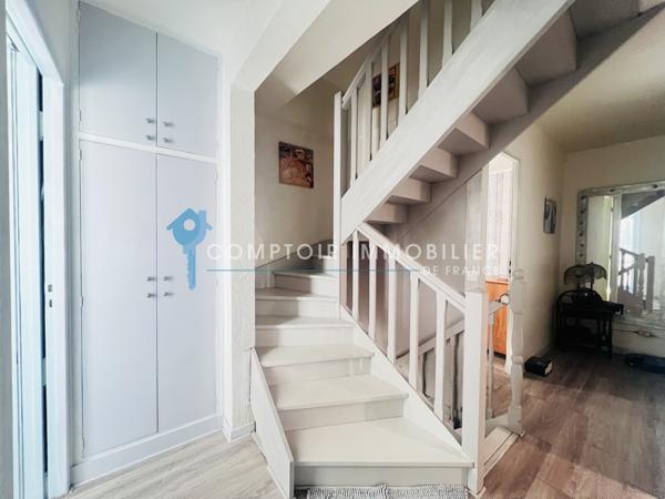 Maison
                                                                                                                                                                                                                                                                                                                        6 pièce(s)                                                                                                                                                                                                          4 chambre(s)                                                                                                                                                                                                          121.15  m²