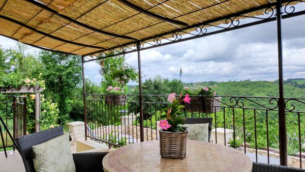 Brassac (82190) Maison de campagne avec piscine et grange et gîte