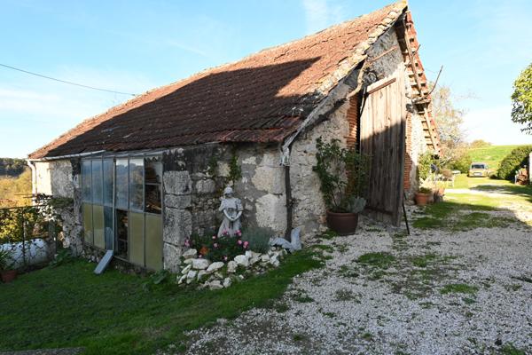 Brassac (82190) Maison de campagne avec piscine et grange et gîte