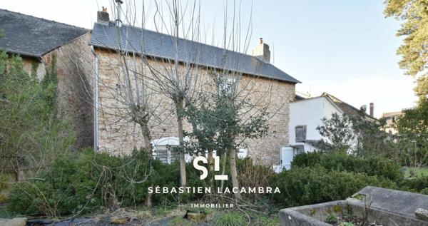 Lédergues (12170) Maison en pierre rénovée – 5 pièces – Piscine avec dôme – Terrain arboré