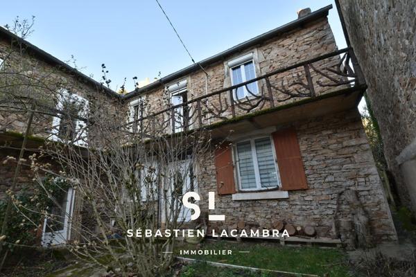 Lédergues (12170) Maison en pierre rénovée – 5 pièces – Piscine avec dôme – Terrain arboré