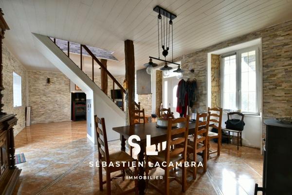 Lédergues (12170) Maison en pierre rénovée – 5 pièces – Piscine avec dôme – Terrain arboré