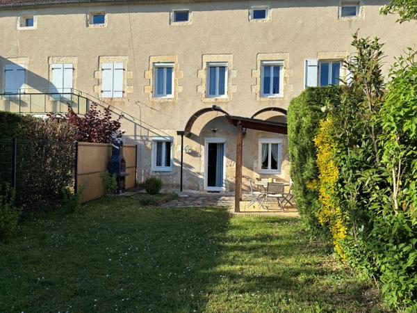 EN VENTE - FOURCHAMBAULT - APPARTEMENT DUPLEX TERRAIN - GARAGE - DEPENDANCE