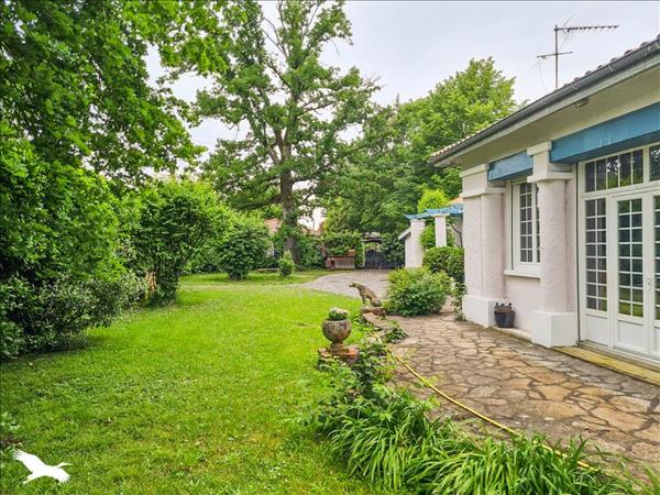 Maison à vendre |  Pessac |  7 pièces | 200 m²