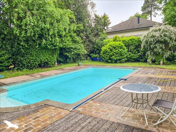 Maison à vendre |  Pessac |  7 pièces | 200 m²