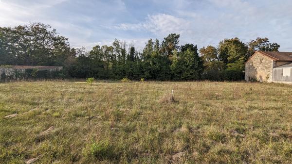 Terrain viabilsé de 1135 m2 proche centre de Cissé