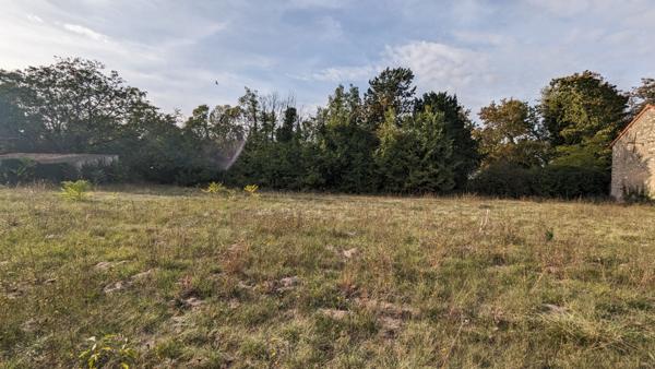 Terrain viabilsé de 1135 m2 proche centre de Cissé