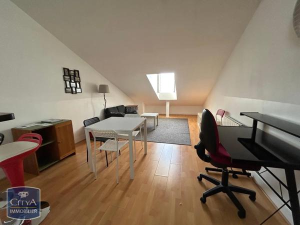 Appartement à louer 2 pièces 32.1m² Blois (41000)