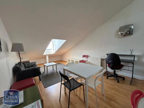 Appartement à louer 2 pièces 32.1m² Blois (41000)
