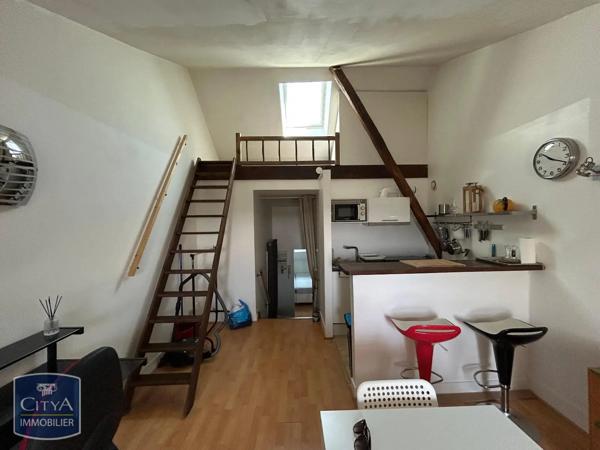 Appartement à louer 2 pièces 32.1m² Blois (41000)