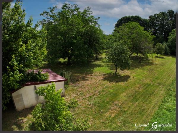 Maison à vendre de plain 3 chambres en bordure de le Dordogne sur la commune de PORT SAINTE FOY ET PONCHAPT (24)