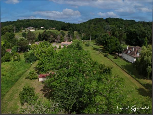 Maison à vendre de plain 3 chambres en bordure de le Dordogne sur la commune de PORT SAINTE FOY ET PONCHAPT (24)