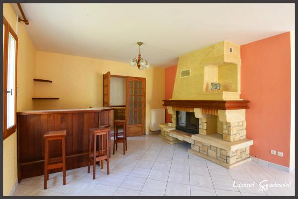Maison à vendre de plain 3 chambres en bordure de le Dordogne sur la commune de PORT SAINTE FOY ET PONCHAPT (24)