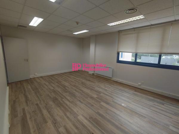 BUREAUX - 348 M2 - CONCARNEAU