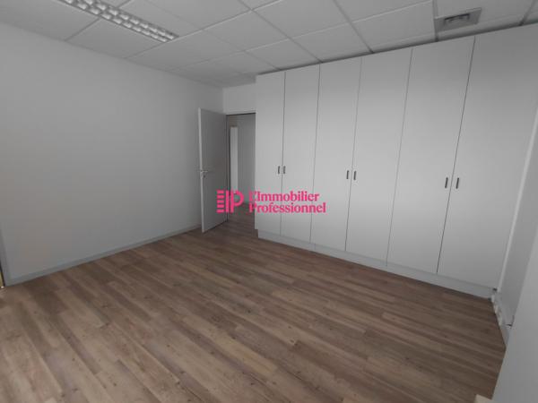 BUREAUX - 348 M2 - CONCARNEAU