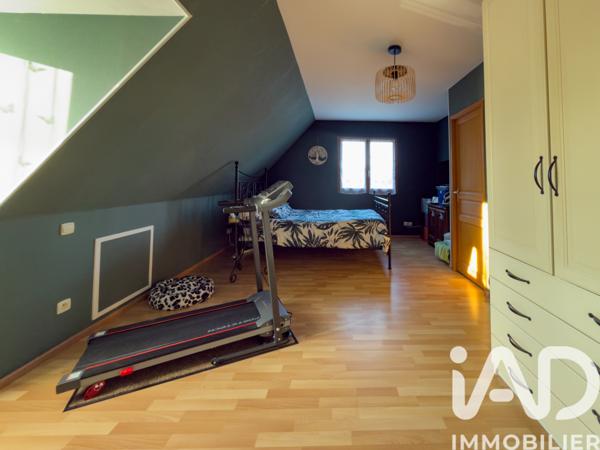 Maison à vendre 5 pièces 133 m² Sainte-Croix-sur-Buchy