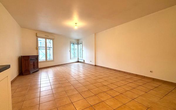 Appartement à vendre    1 pièce • 44 m2 Domont