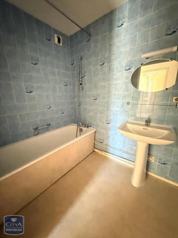 Appartement à louer 2 pièces 49.75m² Dijon (21000)