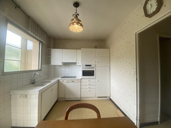 Appartement
         3 pièces
        - 84 m² Exclusivité 169 000 € *