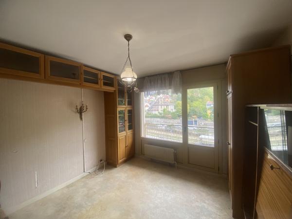 Appartement
         3 pièces
        - 84 m² Exclusivité 169 000 € *