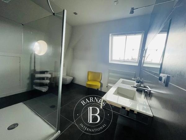 Douai, Maison de ville 4 Chambres -  240 m² à vendre