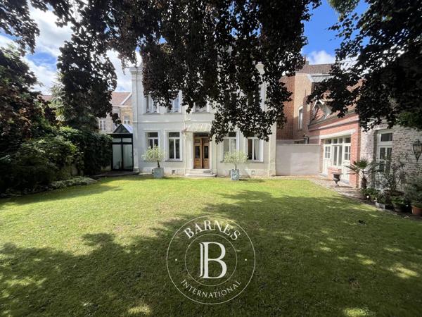 Douai, Maison de ville 4 Chambres -  240 m² à vendre