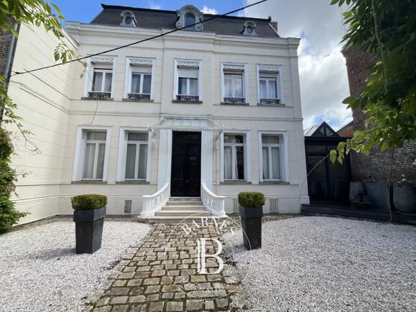 Douai, Maison de ville 4 Chambres -  240 m² à vendre
