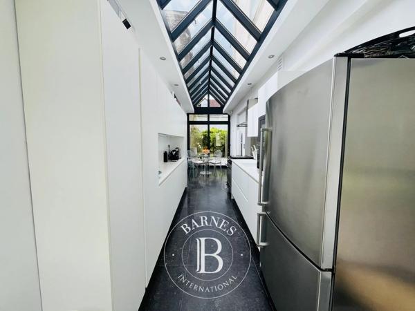 Douai, Maison de ville 4 Chambres -  240 m² à vendre