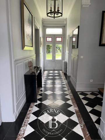 Douai, Maison de ville 4 Chambres -  240 m² à vendre