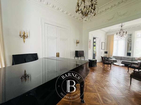 Douai, Maison de ville 4 Chambres -  240 m² à vendre