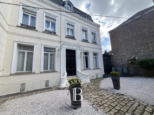 Douai, Maison de ville 4 Chambres -  240 m² à vendre