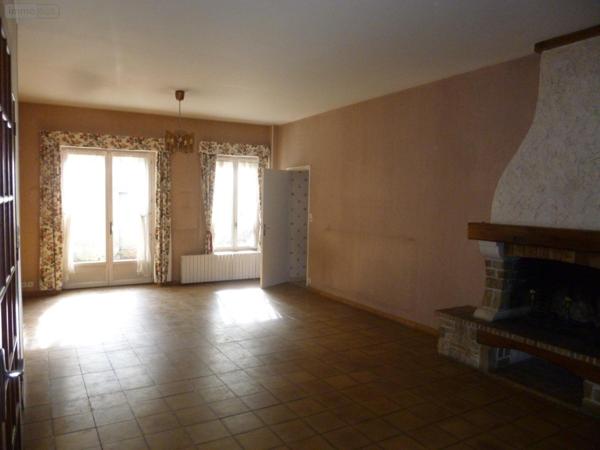 Maison de ville à vendre à Cosne-Cours-sur-Loire dans la Nièvre (58200), ref : ST 244