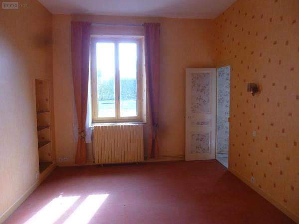 Maison de ville à vendre à Cosne-Cours-sur-Loire dans la Nièvre (58200), ref : ST 244