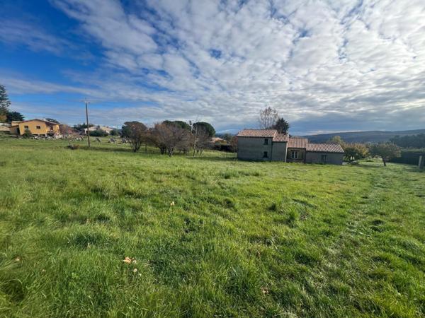 Maison familiale de 130 m² avec piscine – Cruis (04)