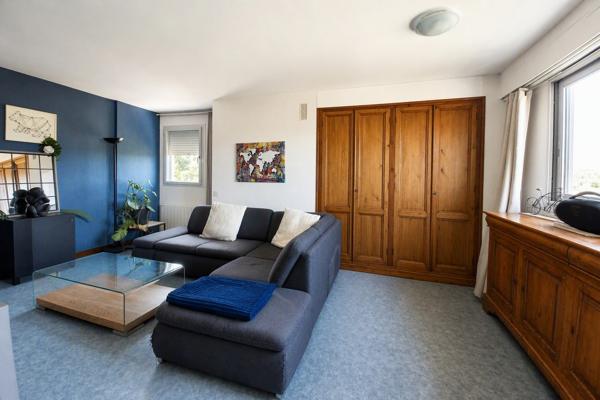Annexe + appartement + appartement
