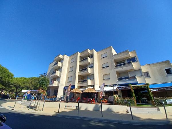 Annexe + appartement + appartement