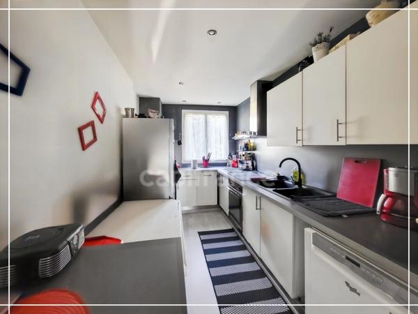 Appartement à vendre 3/4 pièces, cave et parking