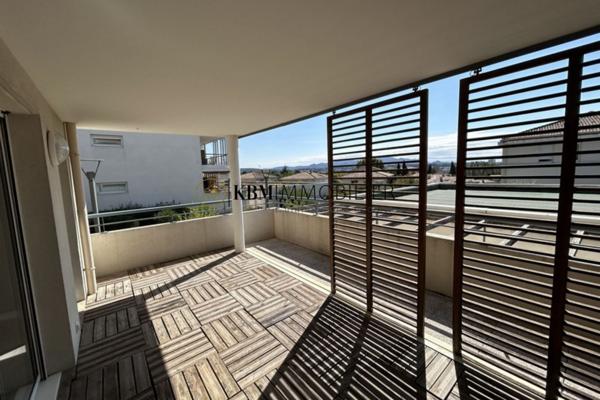 APPARTEMENT RECENT DE 65M2 -VUE DEGAGEE - CHATEAU-GOMBERT