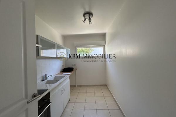 APPARTEMENT RECENT DE 65M2 -VUE DEGAGEE - CHATEAU-GOMBERT