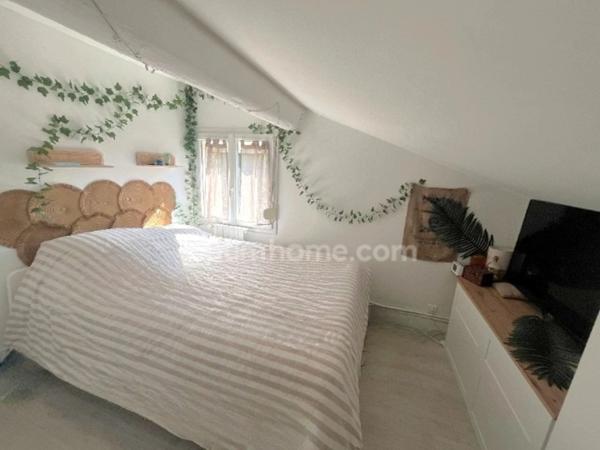 ARGENTEUIL (95, VAL D'OISE) - Duplex 3 pièces F3-T3 - 45,92 m² (52 m² au sol) - Jardin - Stationnement - Très proche centre-ville et toutes commodités - A 30 min porte à porte de Paris Saint-Lazare