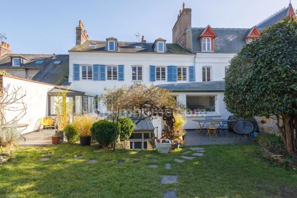 HONFLEUR – DEMEURE BOURGEOISE D’EXCEPTION À FORT POTENTIEL - 389 m2 - 10 chambres - Terrain 570 m2 - Terrasses - Cave - Parking