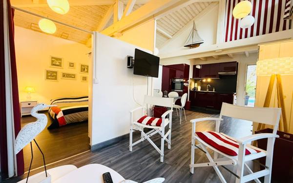 Maison à vendre    7 pièces • 222,07 m2 Saint-Vincent-de-Tyrosse