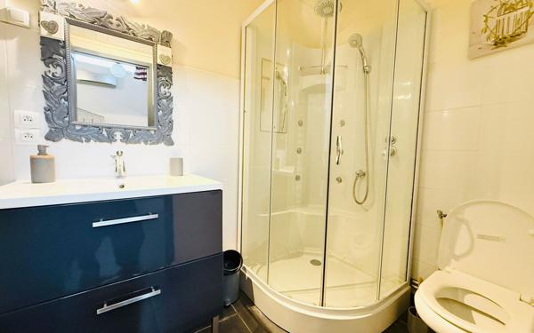 Maison à vendre    7 pièces • 222,07 m2 Saint-Vincent-de-Tyrosse