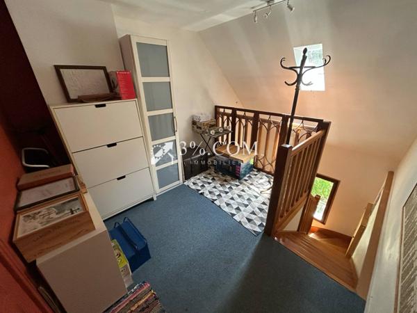 Maison 8 pièce(s) 5 chambre(s) 205 m²